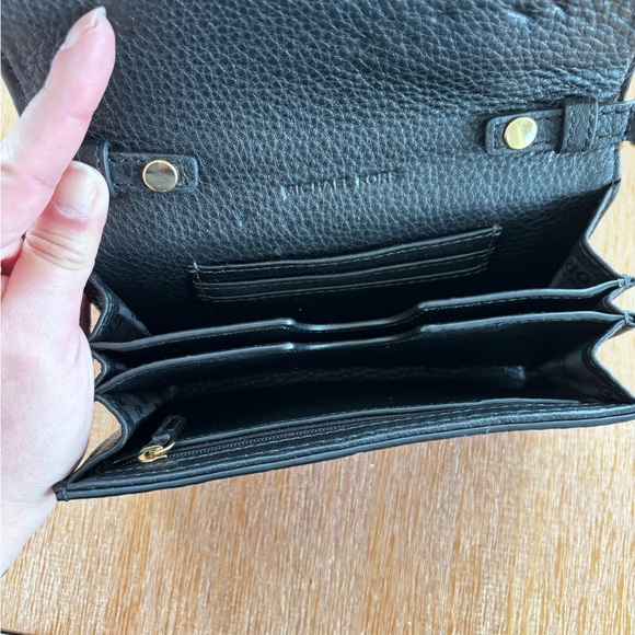 Michael Kors Wallet Purse - Picture 3 of 3